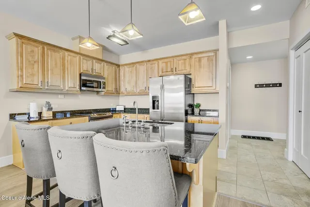 $999,600 | 402 Sandpoint Avenue, Unit 123, Sandpoint, ID 83864