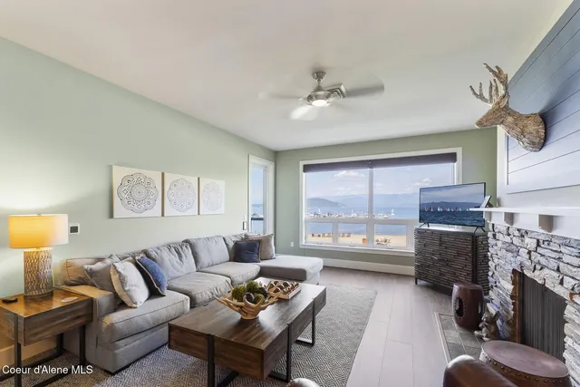 $999,600 | 402 Sandpoint Avenue, Unit 123, Sandpoint, ID 83864