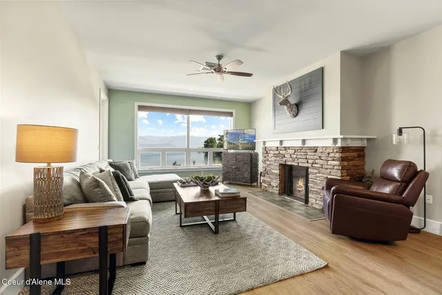 $999,600 | 402 Sandpoint Avenue, Unit 123, Sandpoint, ID 83864