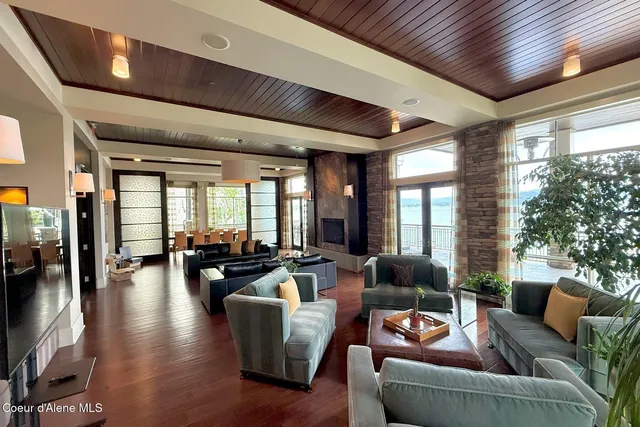 $999,600 | 402 Sandpoint Avenue, Unit 123, Sandpoint, ID 83864