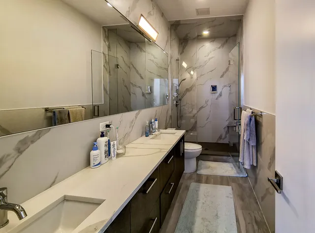 $2,600 | 2924 West Medill Avenue, Unit 206, Chicago, IL 60647