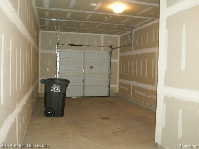 23356 Sunset Road Taylor, MI 48180 - Photo 9 of 14 GARAGE