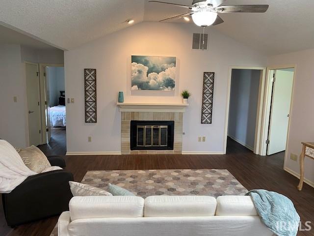 2705 Ridge Valley Drive Fort Wayne, IN 46804 - Photo 4 of 18 Gallery Image 4