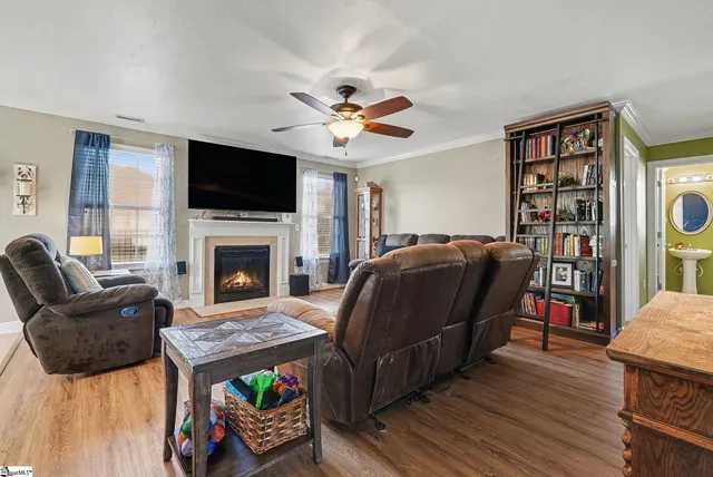 $364,900 | 1007 Blythwood Drive, Piedmont, SC 29673