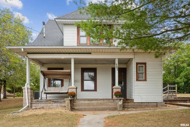 $189,999 | 507 6th Avenue, Fulton, IL 61252