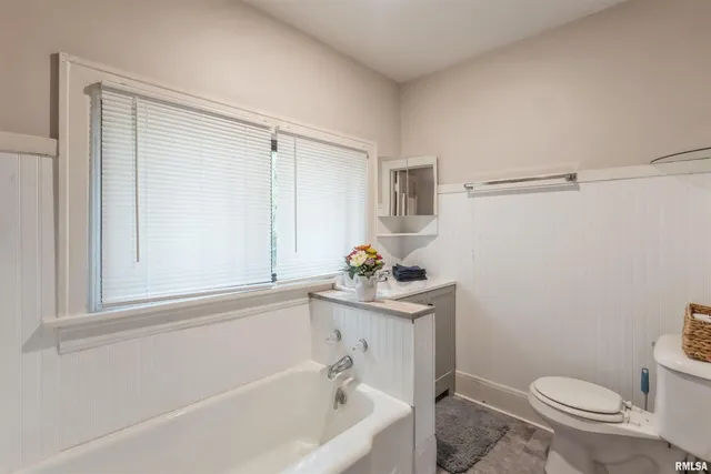 $189,999 | 507 6th Avenue, Fulton, IL 61252