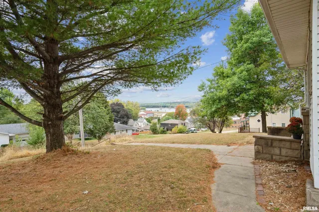 $189,999 | 507 6th Avenue, Fulton, IL 61252