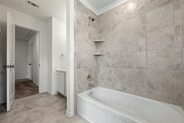 $1,700 | 15216 Spruce Frost Cove, Unit B, Del Valle, TX 78617