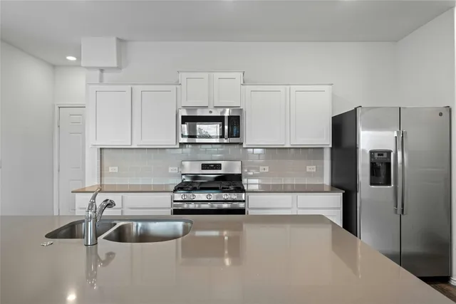 $1,700 | 15216 Spruce Frost Cove, Unit B, Del Valle, TX 78617