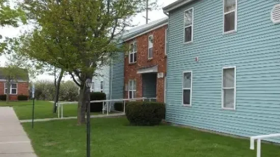 $617 | 613 Scott Street, McComb, OH 45858