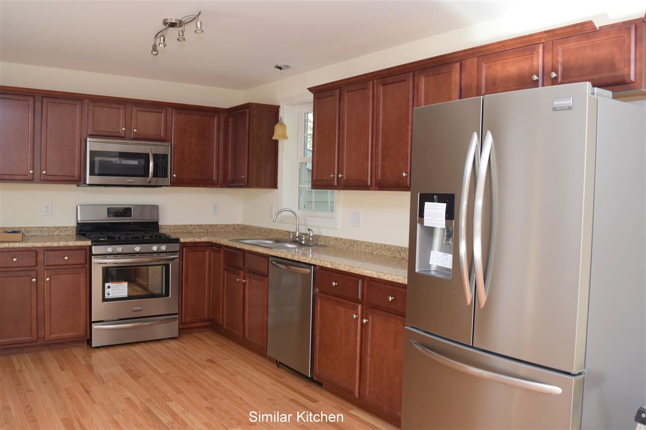 34 Rangeway Drive Rochester, NH 03868 - Photo 3 of 10