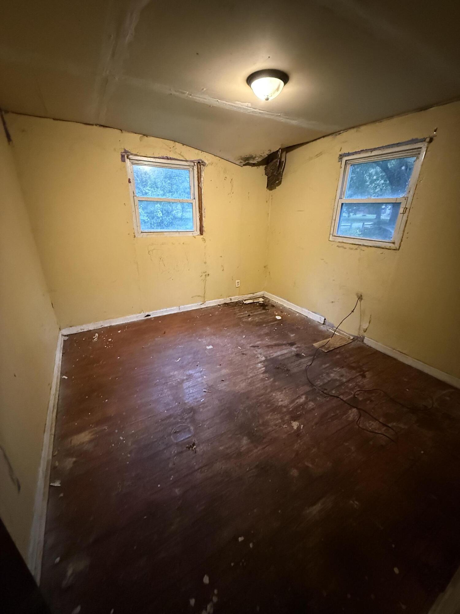 2415 Hanley Street Gary, IN 46406 - Photo 9 of 16 a view of an empty room