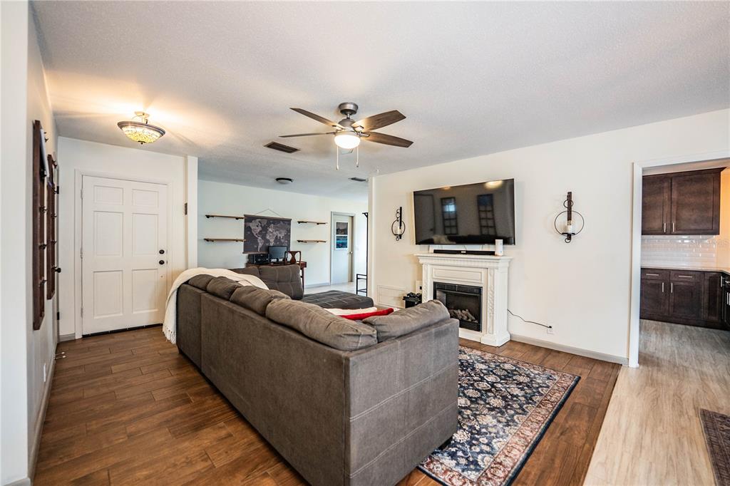 221 Whitman Road Winter Haven, FL 33884 - Photo 11 of 52