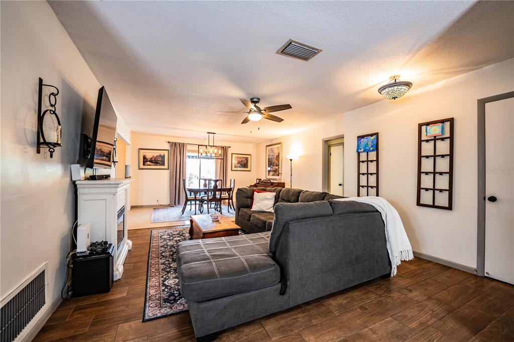 221 Whitman Road Winter Haven, FL 33884 - Photo 13 of 52