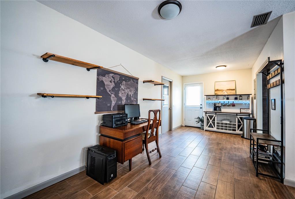 221 Whitman Road Winter Haven, FL 33884 - Photo 15 of 52