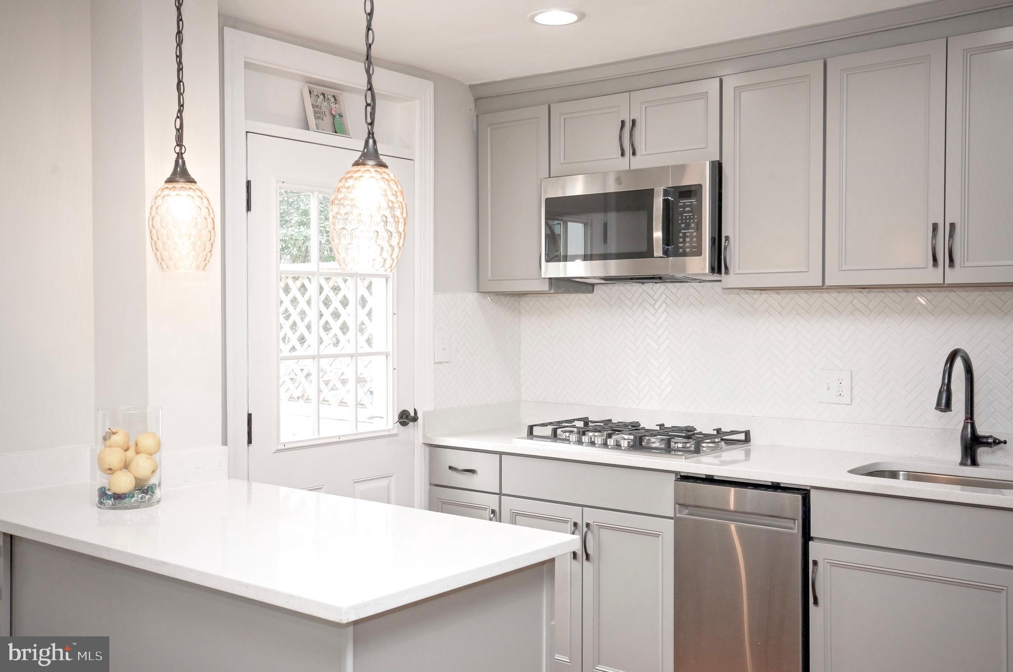 306 South Glebe Road Arlington, VA 22204 - Photo 18 of 27