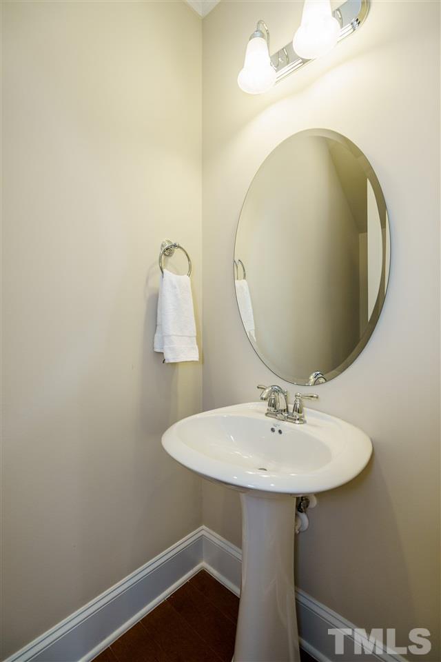 2432 Noble Road Raleigh, NC 27608 - Photo 14 of 30