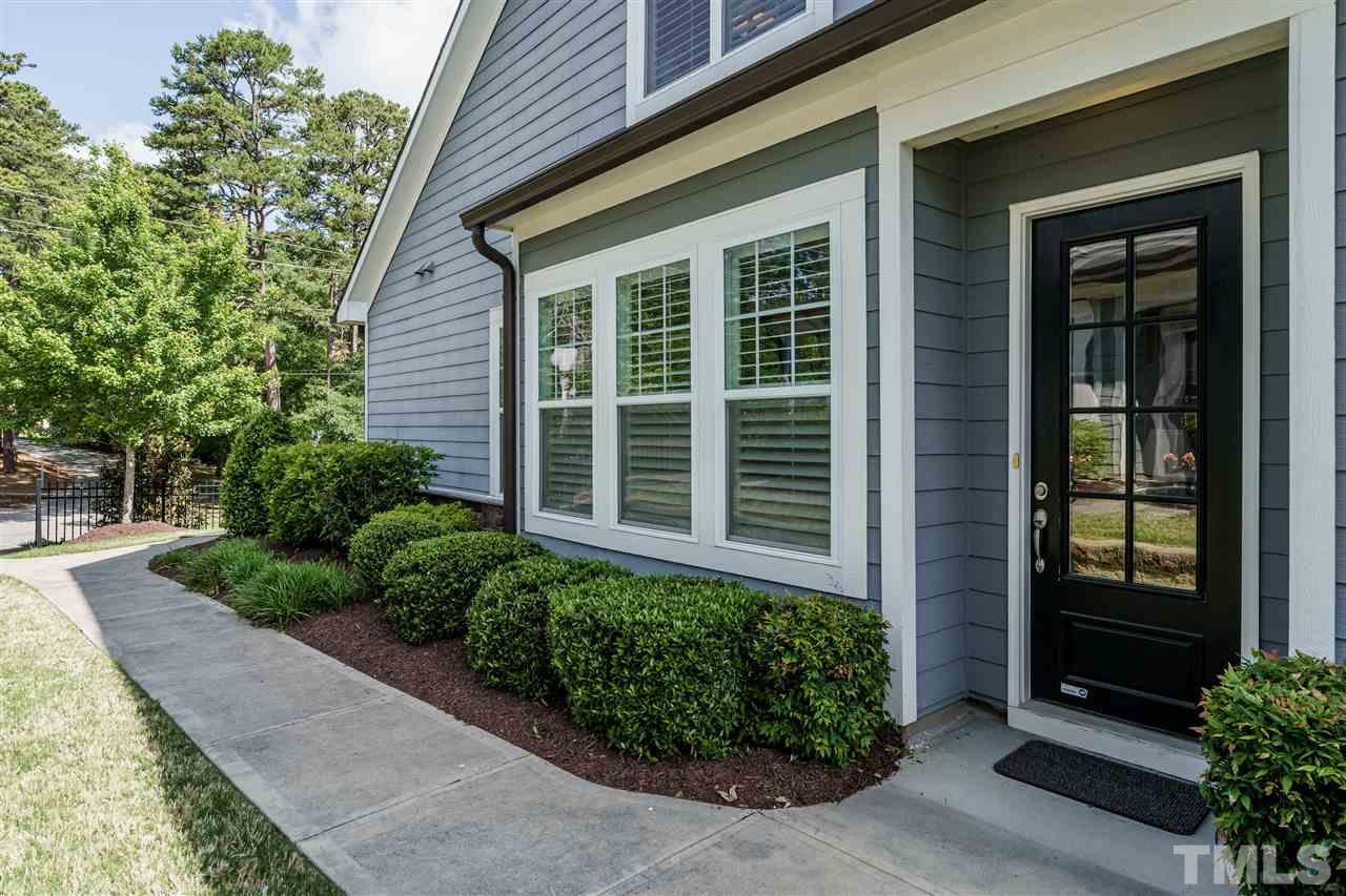2432 Noble Road Raleigh, NC 27608 - Photo 3 of 30