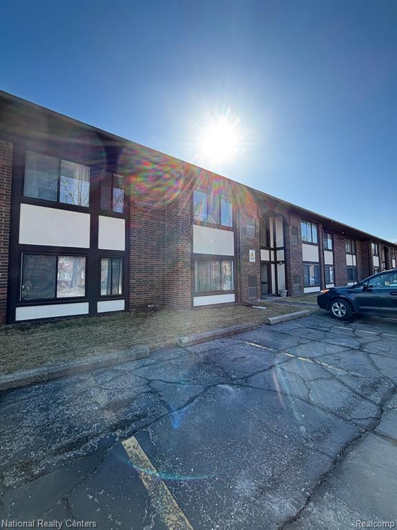 4961 East 10 Mile Road, Unit 8 Warren, MI 48091 - Photo 3 of 38 Gallery Image 3