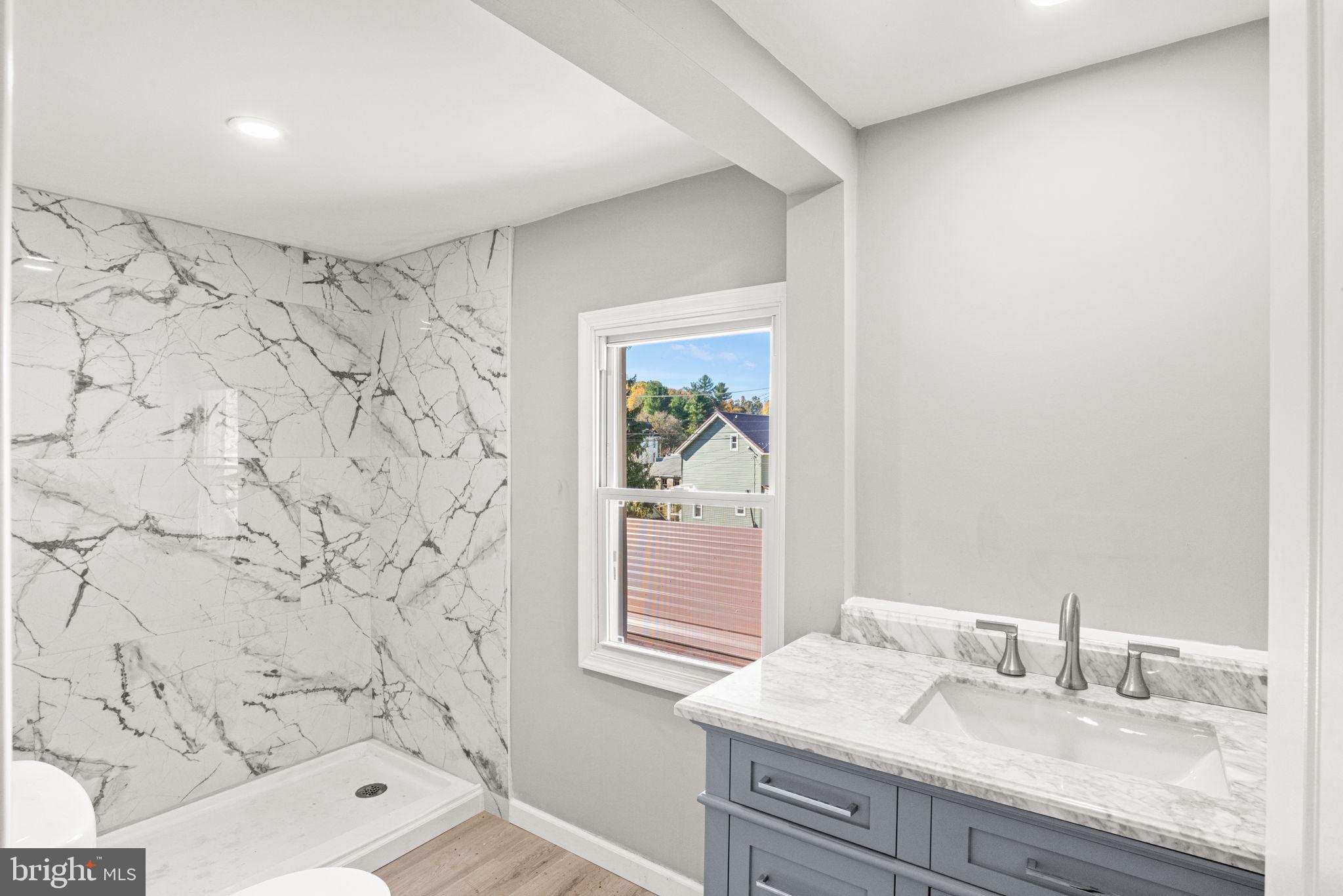 42 Water Street Windsor, PA 17366 - Photo 4 of 11