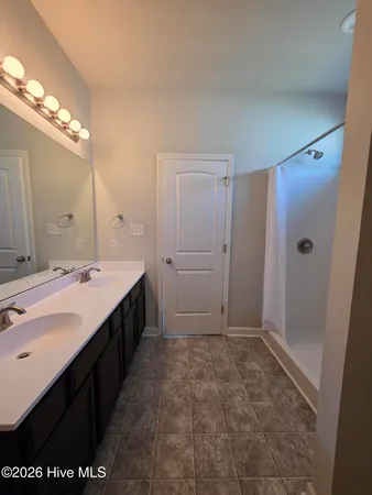 $1,700 | 312 Otis Cove, Jacksonville, NC 28546