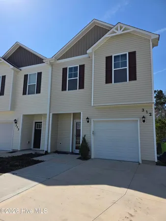 $1,700 | 312 Otis Cove, Jacksonville, NC 28546