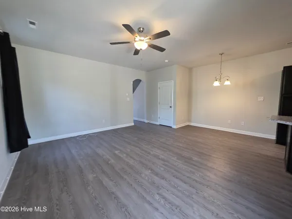 $1,700 | 312 Otis Cove, Jacksonville, NC 28546