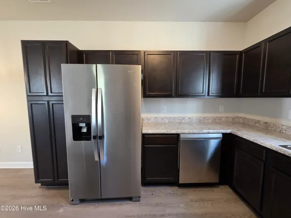 $1,700 | 312 Otis Cove, Jacksonville, NC 28546