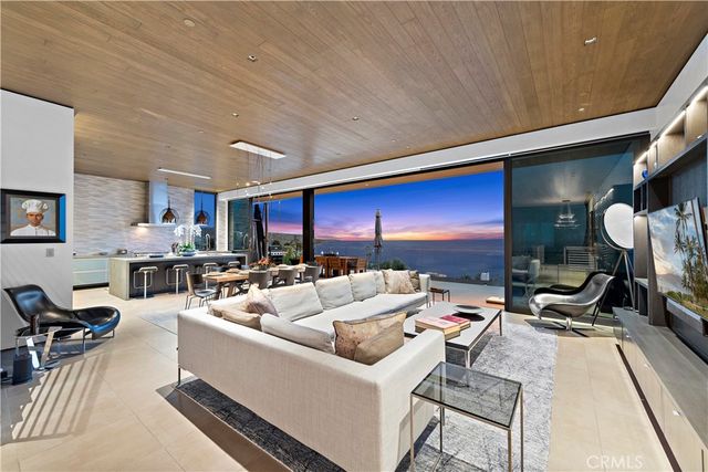 $8,700,000 | 515 Dunnegan Drive, Laguna Beach, CA 92651