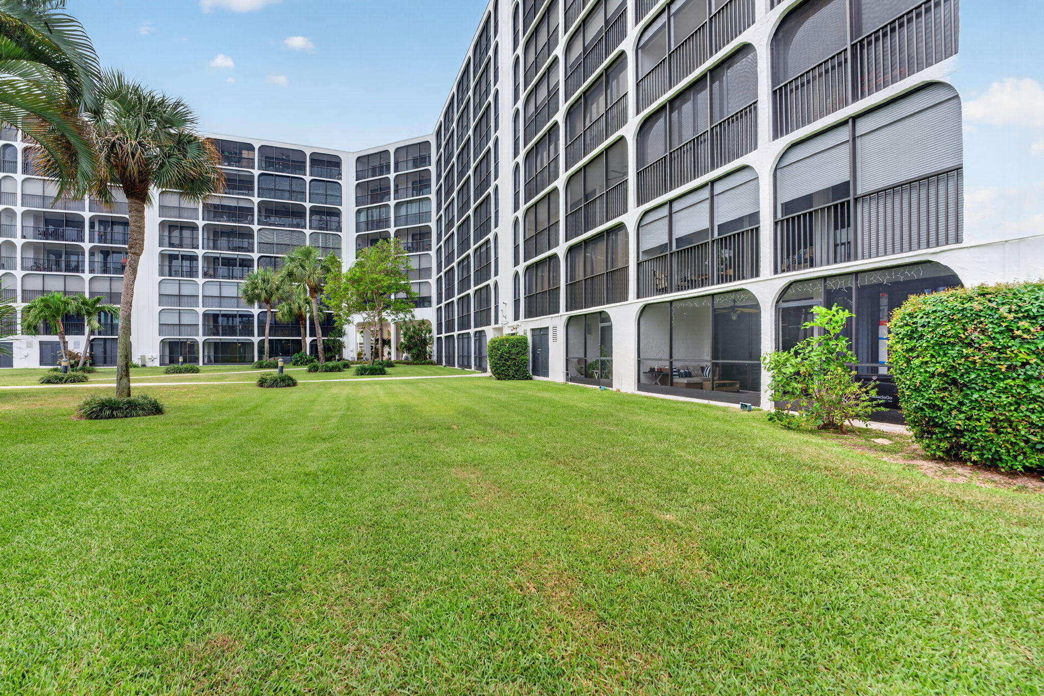 1627 Riverview Road, Unit 110 Deerfield Beach, FL 33441 - Photo 36 of 53 36-web-or-mls-DSC08497