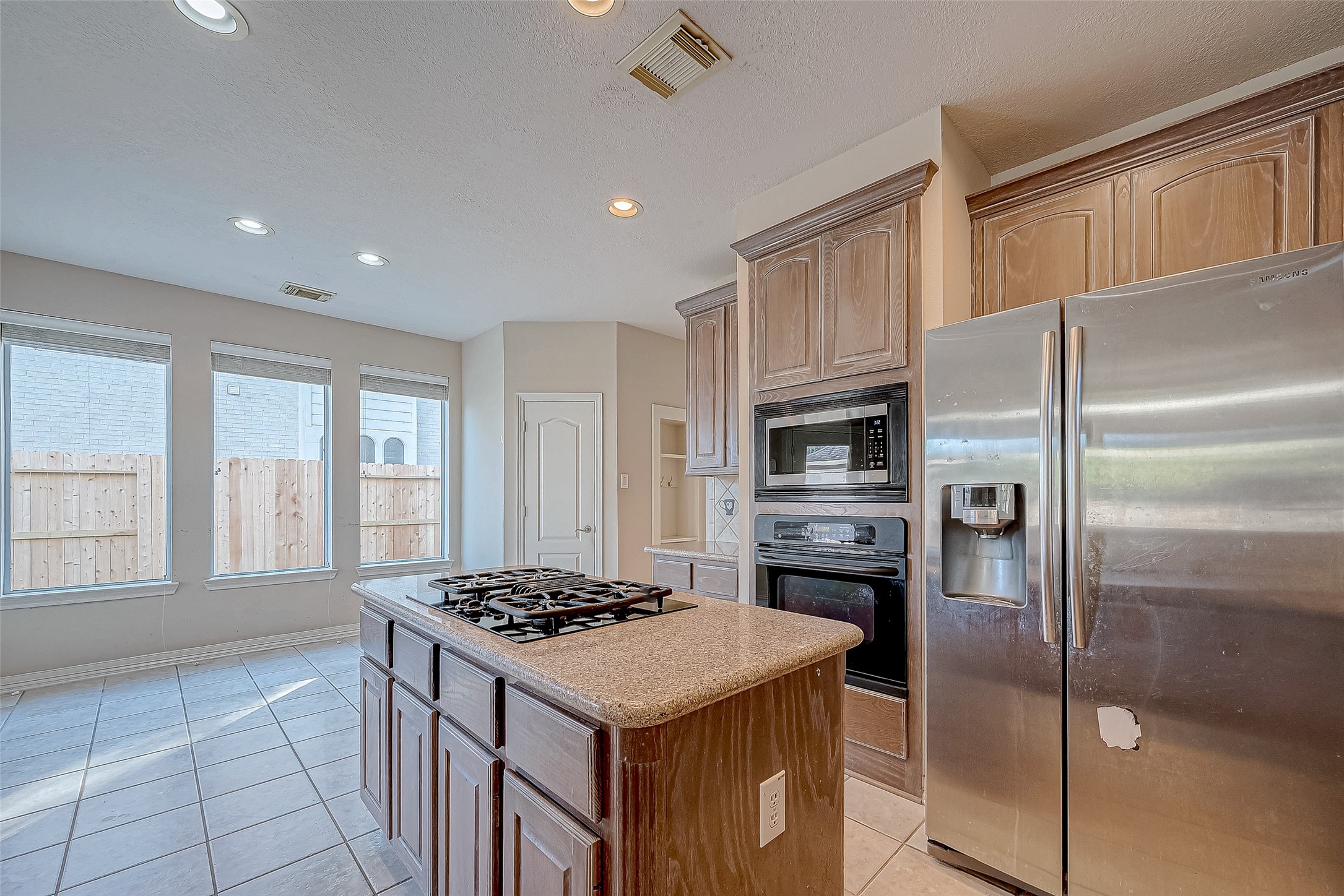 5707 Brennan Ridge Lane Katy, TX 77450 - Photo 13 of 38 Kitchen