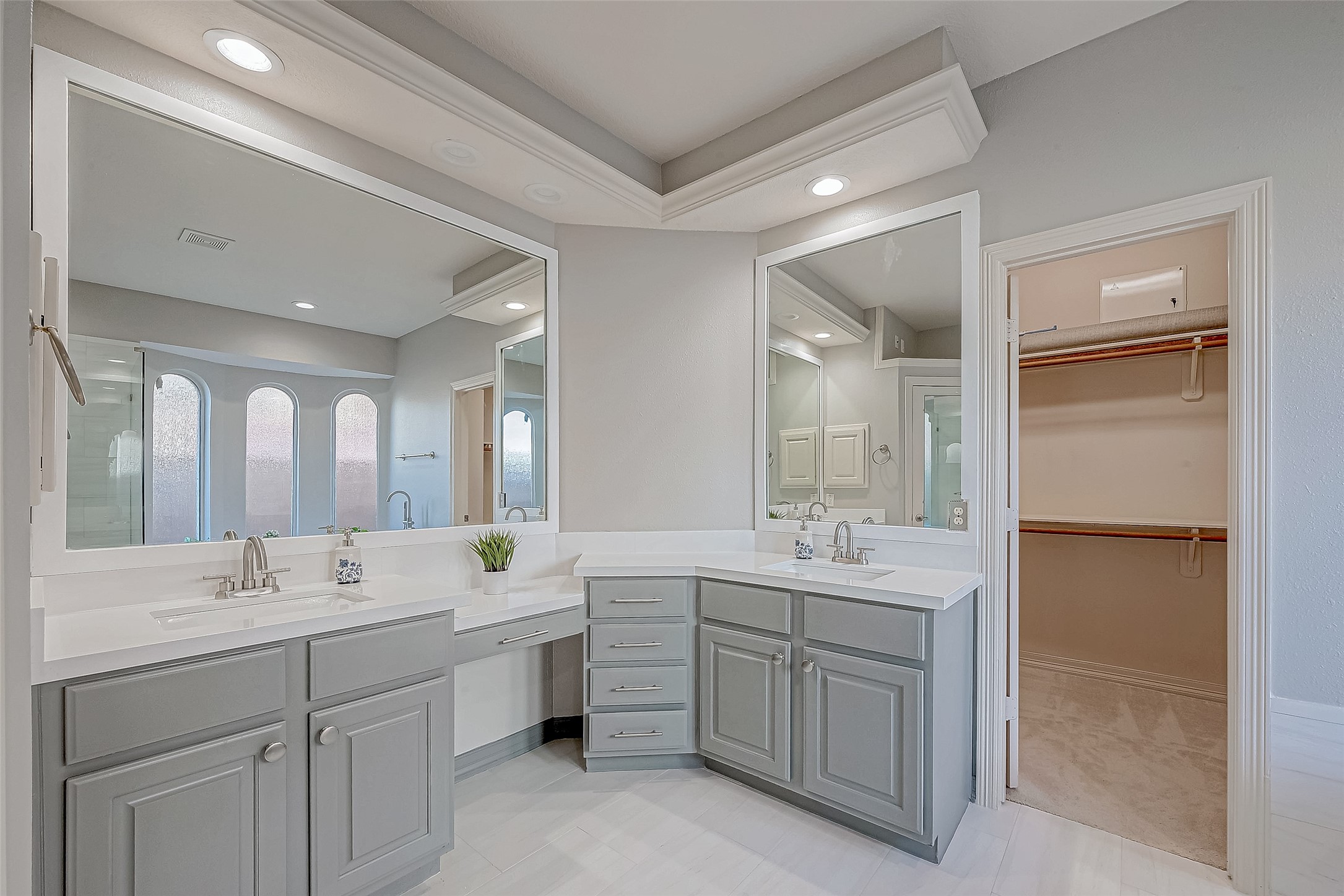 5707 Brennan Ridge Lane Katy, TX 77450 - Photo 18 of 38 Primary Bath