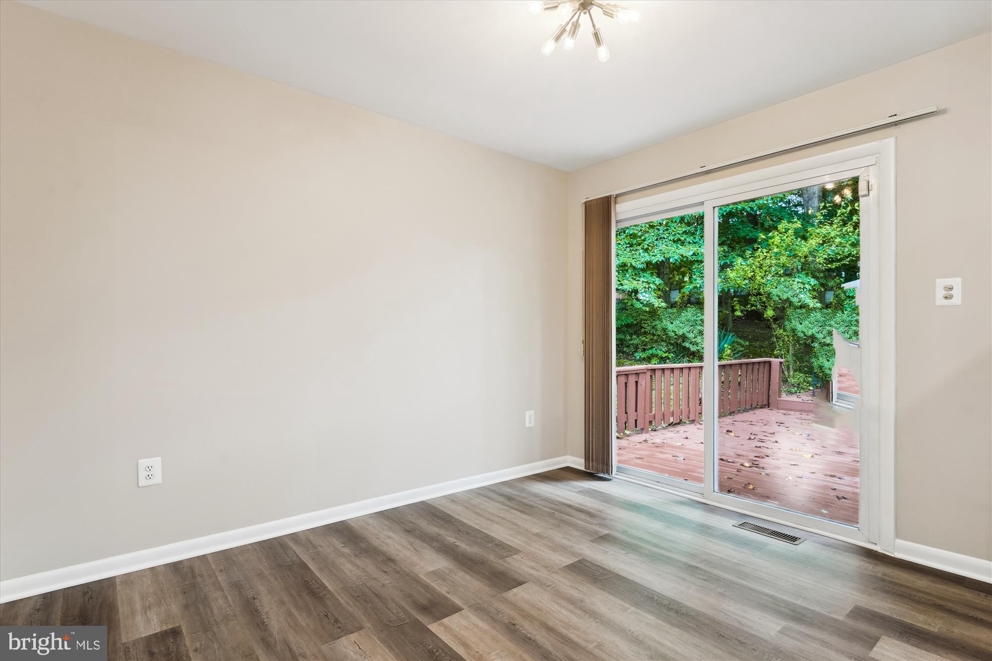 4782 Kelly Road Woodbridge, VA 22193 - Photo 14 of 43 Dining Room