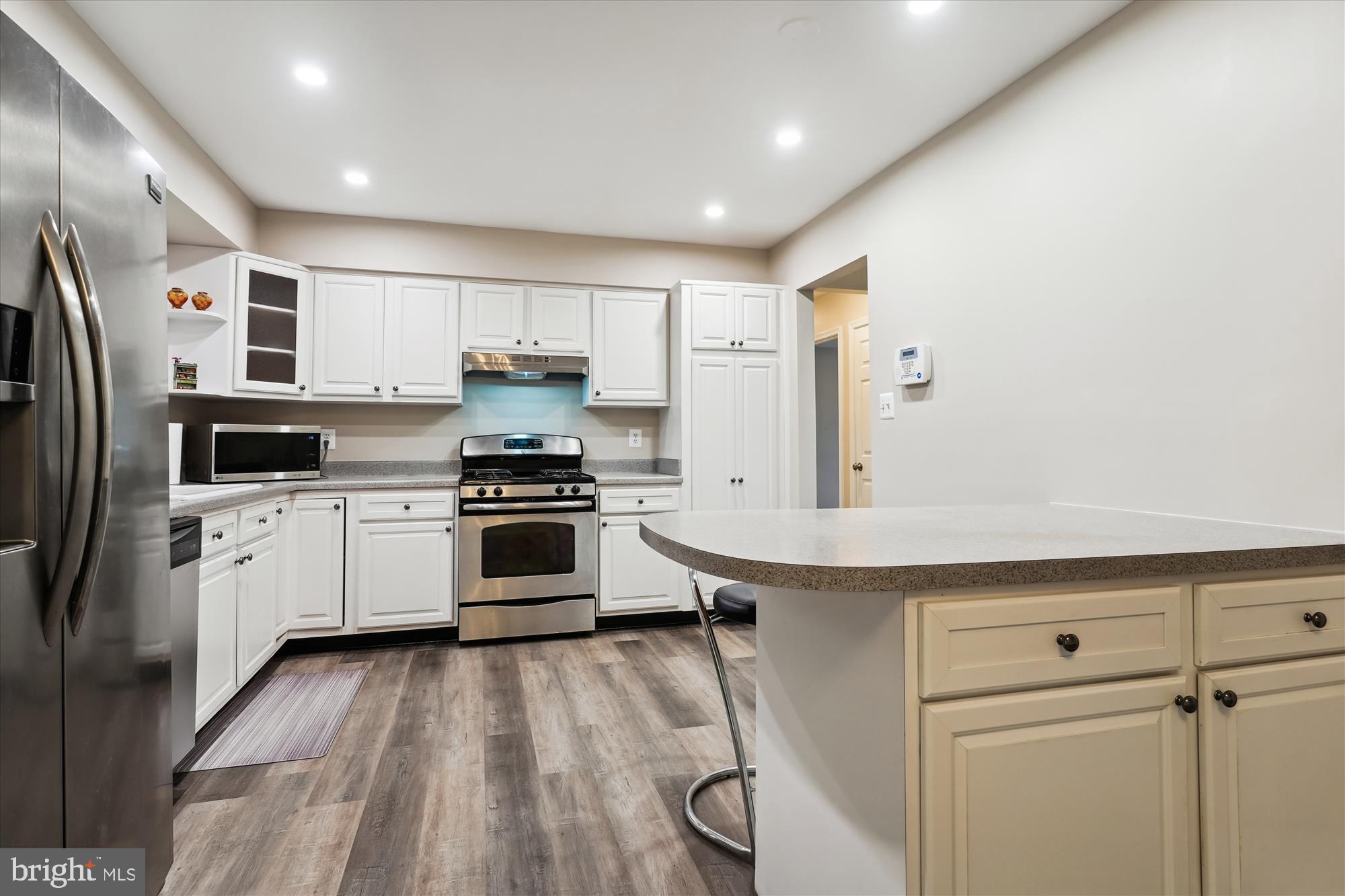 4782 Kelly Road Woodbridge, VA 22193 - Photo 19 of 43 Kitchen