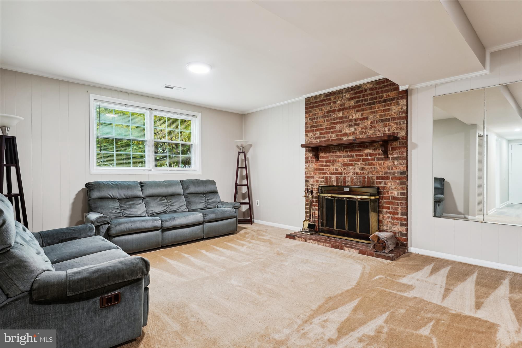 4782 Kelly Road Woodbridge, VA 22193 - Photo 34 of 43 Family Room