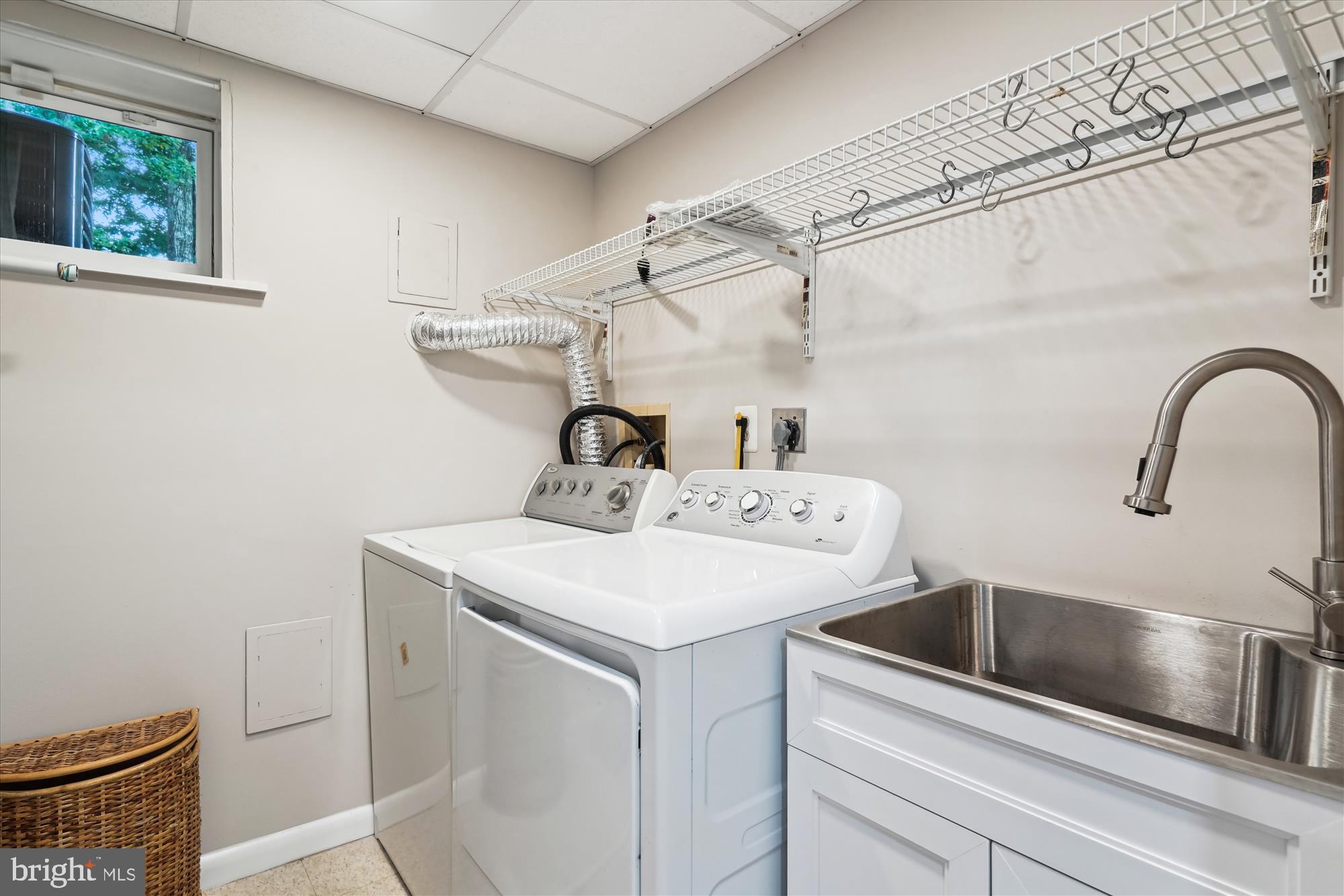 4782 Kelly Road Woodbridge, VA 22193 - Photo 42 of 43 Washer Dryer