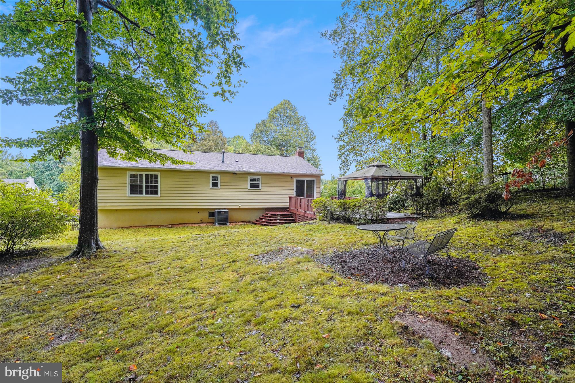 4782 Kelly Road Woodbridge, VA 22193 - Photo 7 of 43 Back Elevation