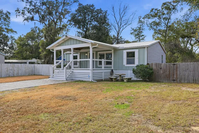 $285,000 | 140 Palmetto Avenue, Freeport, FL 32439