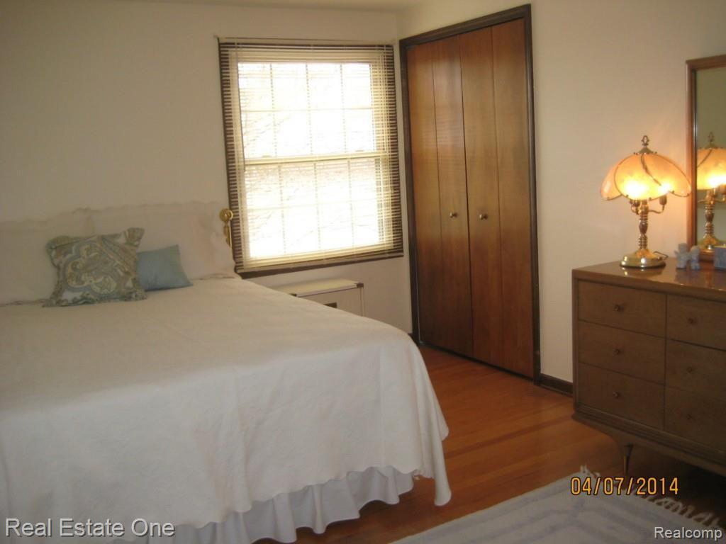 23109 Meadowbrook Road Novi, MI 48375 - Photo 17 of 31 2nd Bedroom with Walk in Closet
