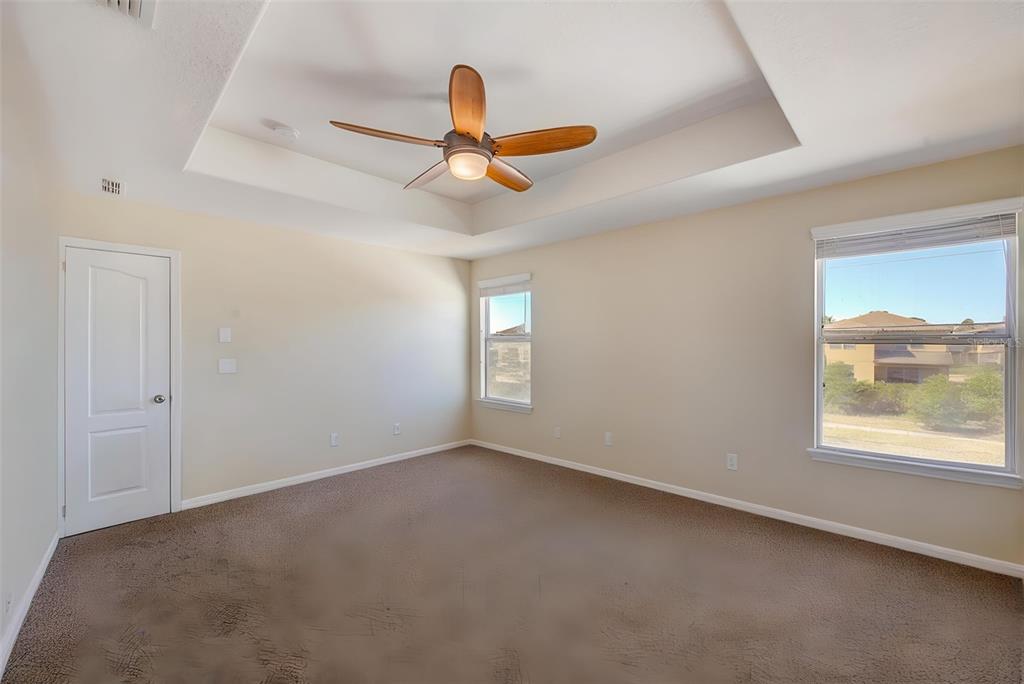 1902 Hawks View Drive Ruskin, FL 33570 - Photo 21 of 41 an empty room with a window