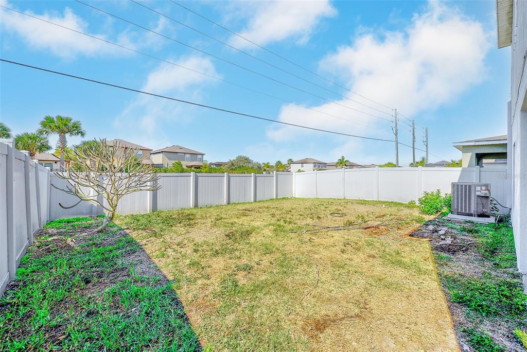 1902 Hawks View Drive Ruskin, FL 33570 - Photo 39 of 41 a view of a backyard
