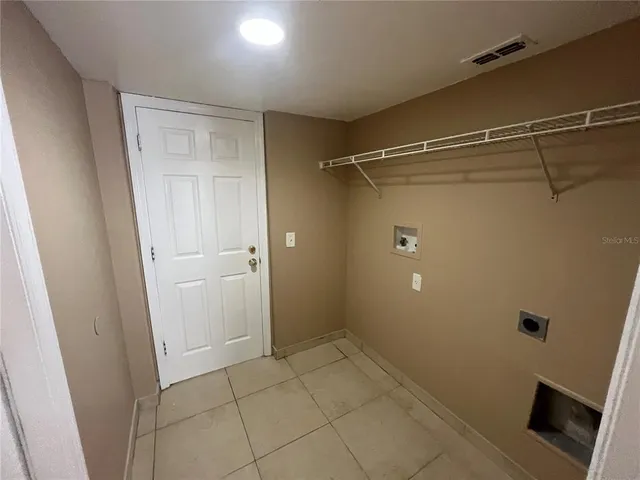 $1,967 | 204 Canterbury Court, Kissimmee, FL 34758