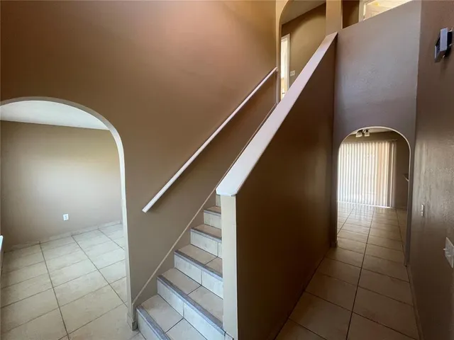 $1,967 | 204 Canterbury Court, Kissimmee, FL 34758