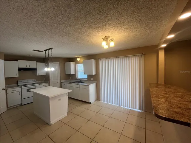 $1,967 | 204 Canterbury Court, Kissimmee, FL 34758