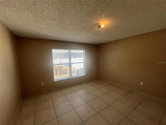 $1,967 | 204 Canterbury Court, Kissimmee, FL 34758