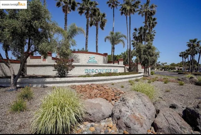 a view of a swimming pool with a house