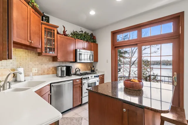 $1,249,000 | E13461 Grace Street, Merrimac, WI 53561