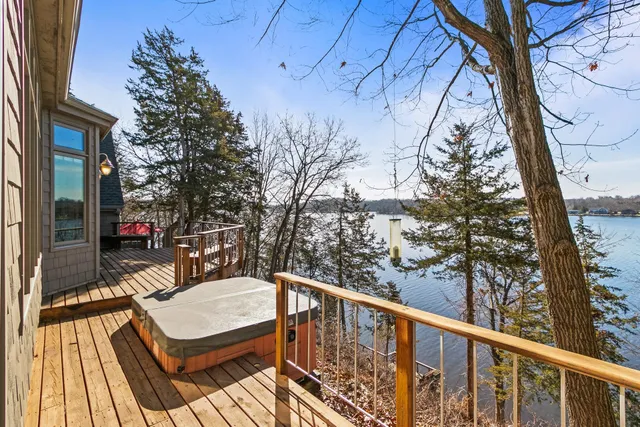 $1,249,000 | E13461 Grace Street, Merrimac, WI 53561