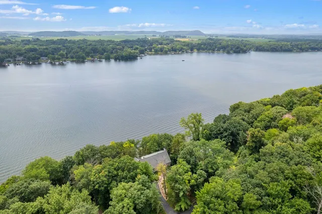 $1,249,000 | E13461 Grace Street, Merrimac, WI 53561