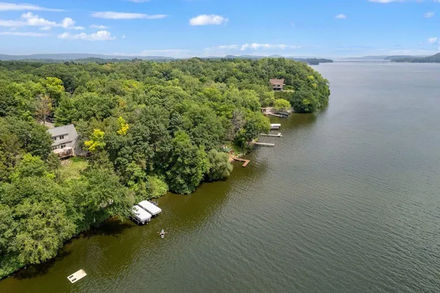 $1,249,000 | E13461 Grace Street, Merrimac, WI 53561